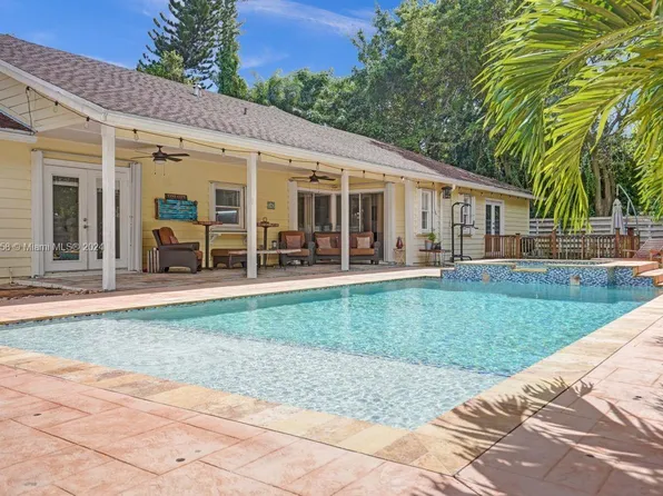 15061 SW 146th St, Miami, FL 33196