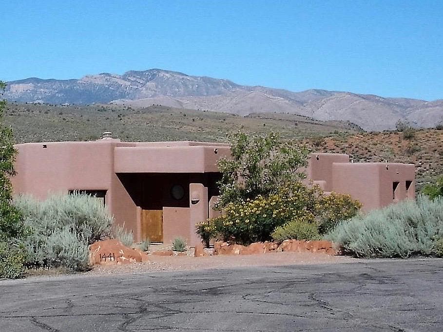 1st image of 1441 W Willow Springs Cir