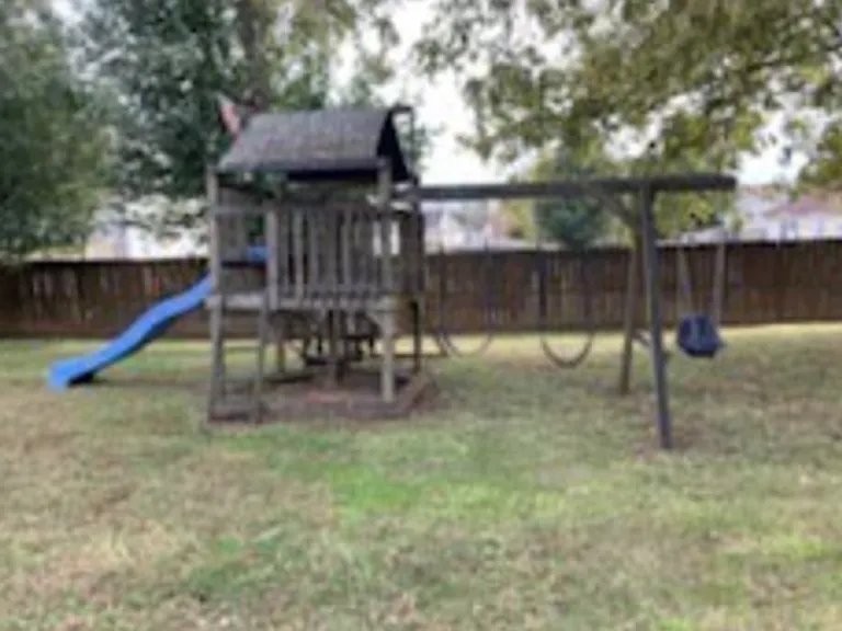 3903 Rhonda Ct — Photo 11