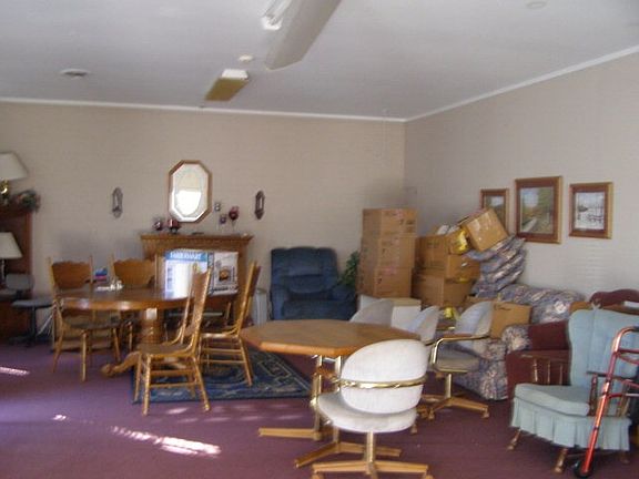 5th image of 304 Miller Ave
