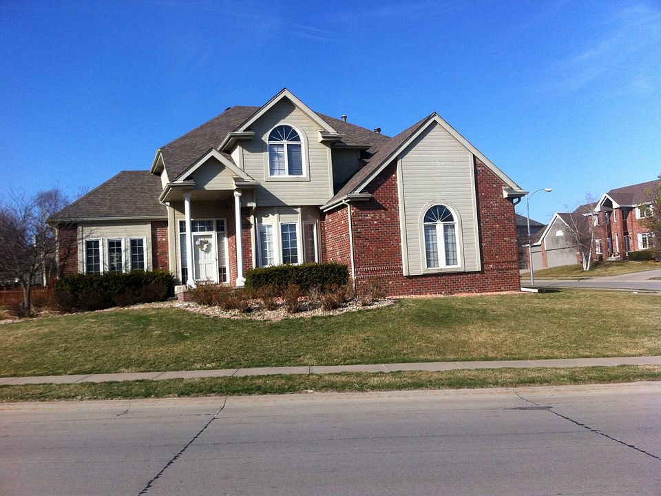 1st image of 4252 N 139th Ave