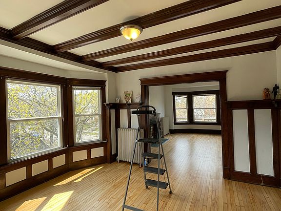 2nd image of 2849-2851 W Juneau Ave #2849