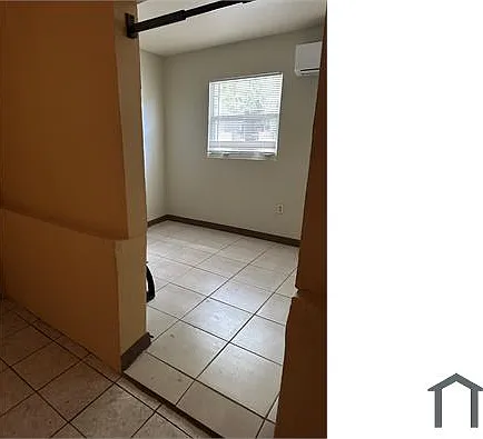 1171 Iroquis Ave — Photo 5