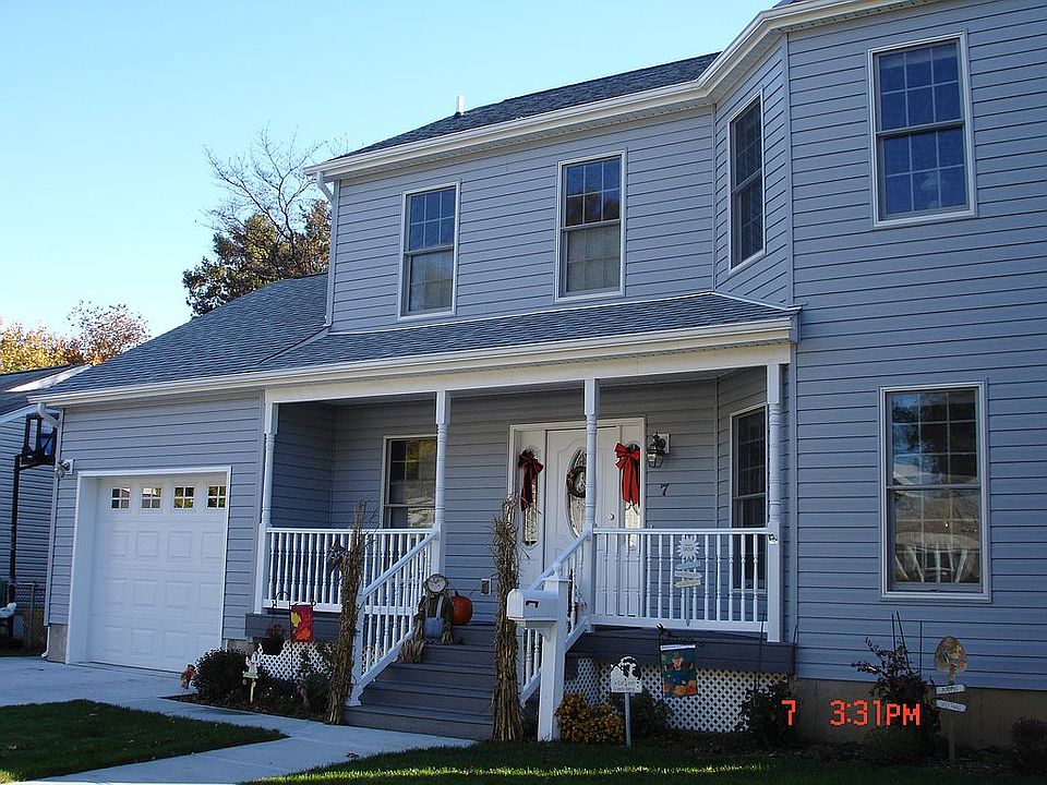 2nd image of 7 Bentley Rd