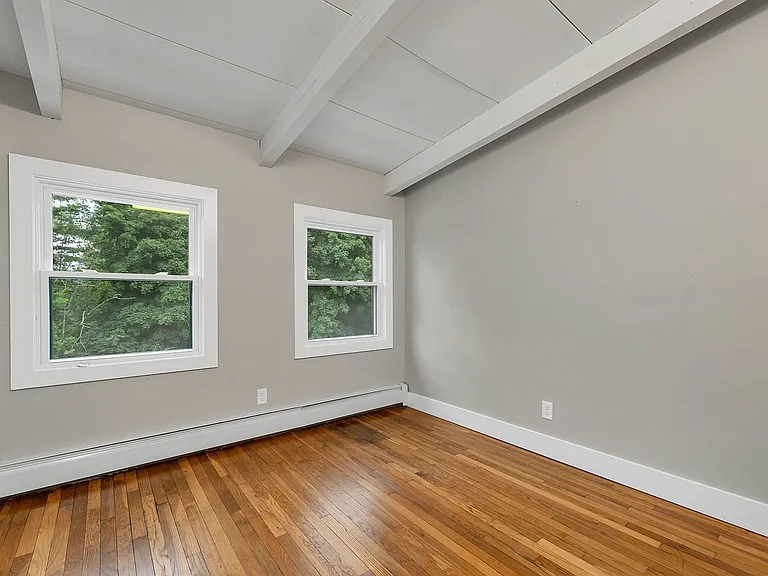 175 Pleasant St #3A — Photo 9