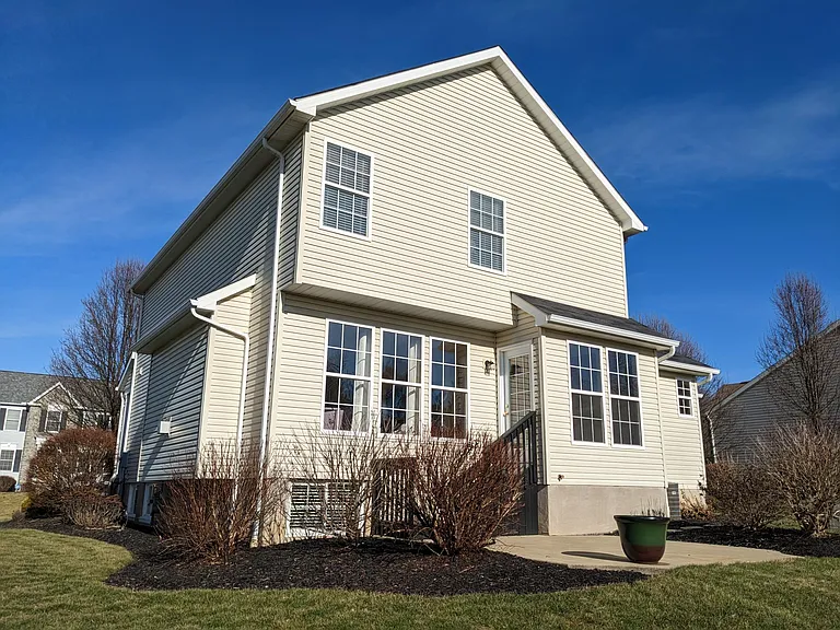 9786 Emerald Ridge Ave NW — Photo 16