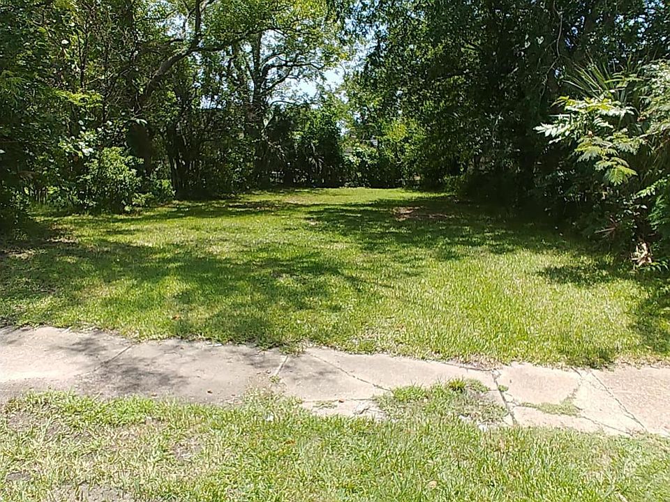 2nd image of 1506 W 16th St