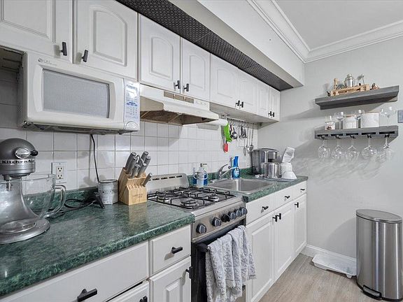 5th image of 98 E 237th St #B