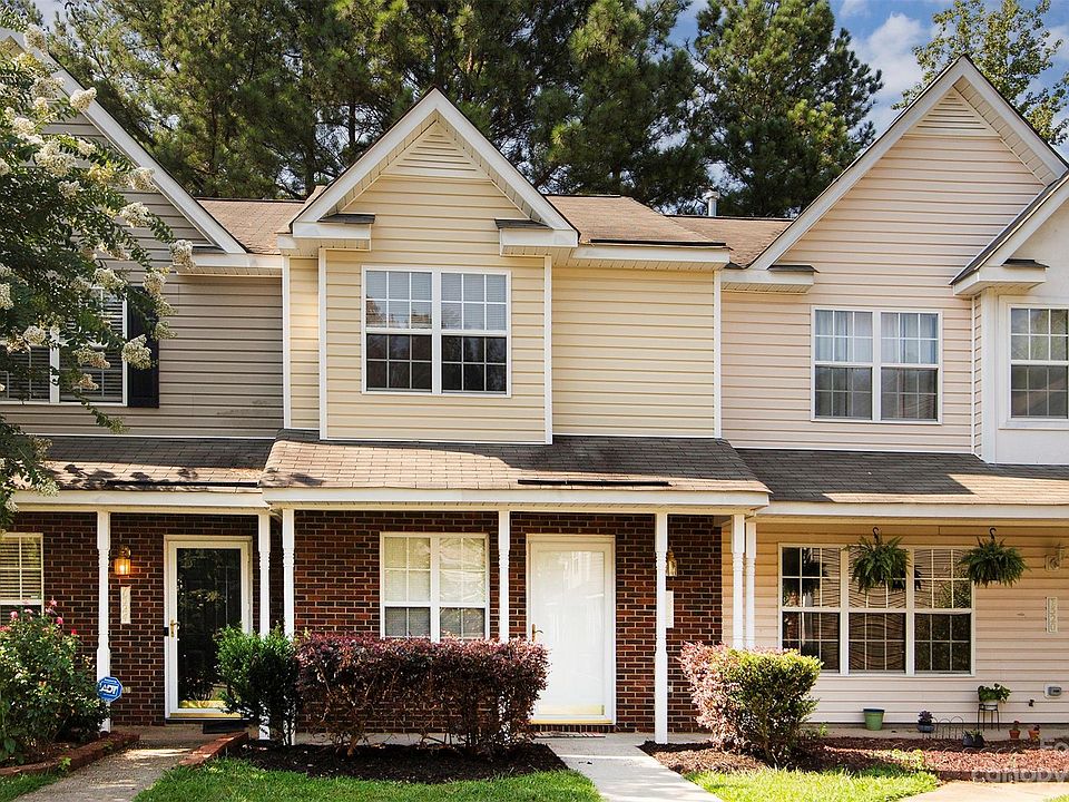 1st image of 7522 Petrea Ln