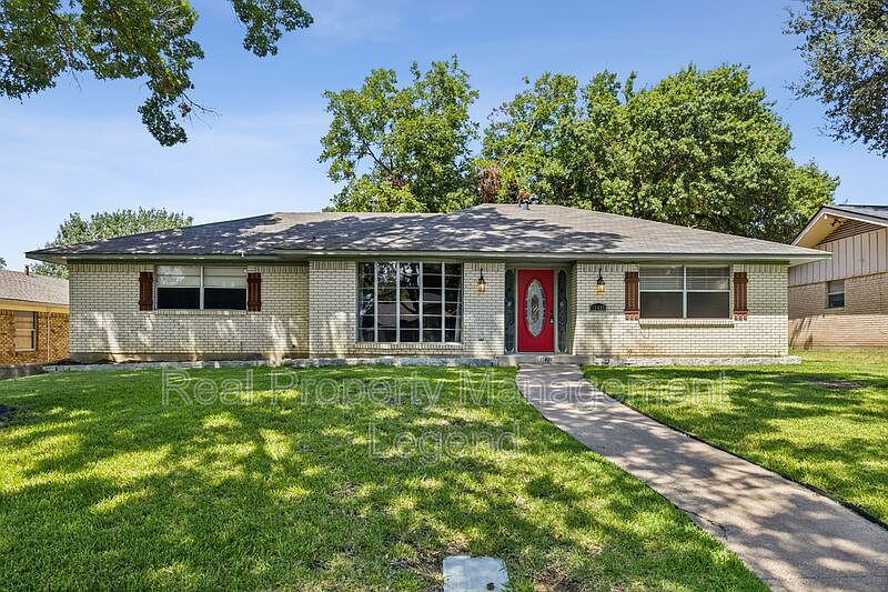 1st image of 13425 Janwood Ln