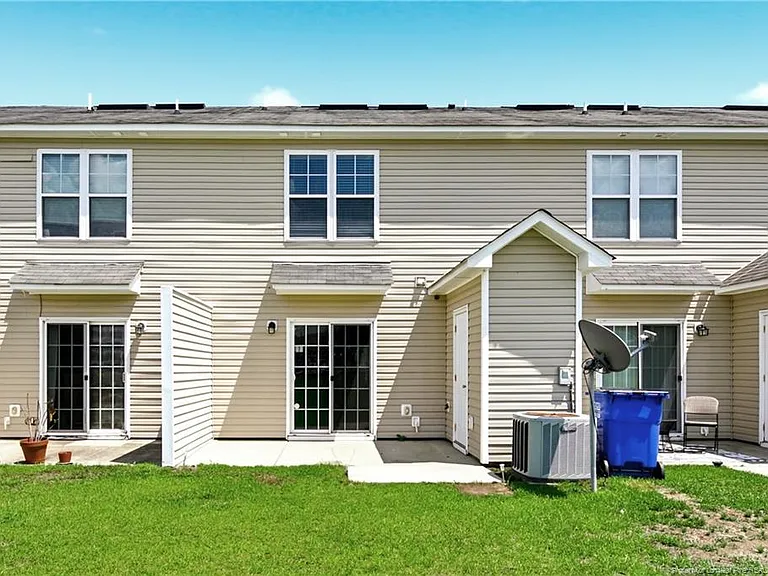142 Collinwood Dr — Photo 38