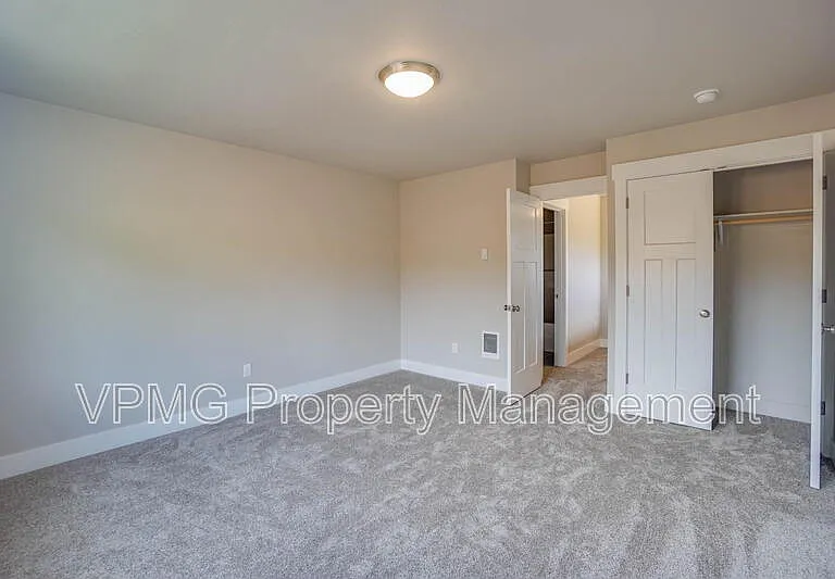 2347 E Otter Loop #A — Photo 16