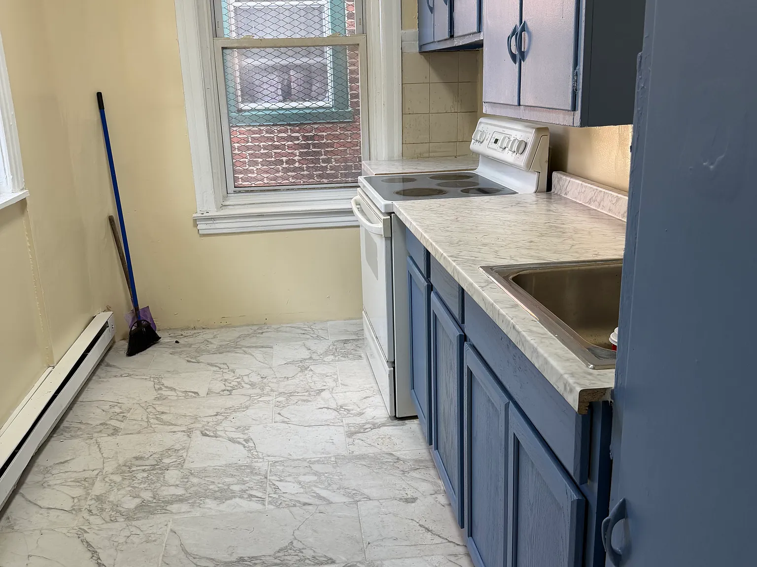 1 bed, $1,100 — Photo 1