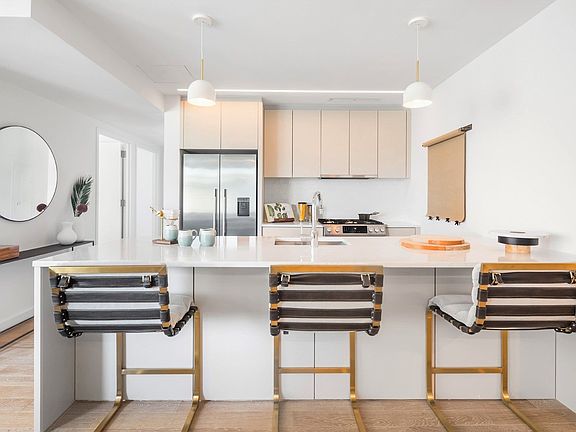 4th image of 146 Pierrepont St #12C