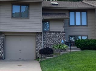 1113 Arbor Ridge Dr, Council Bluffs, IA 51503