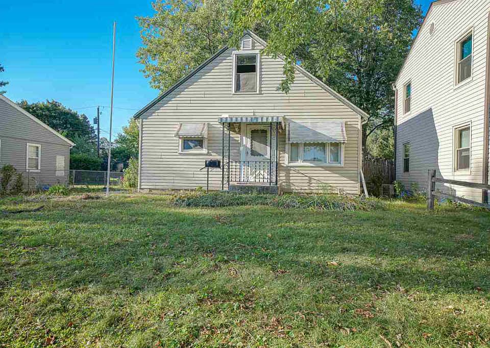 1st image of 2323 Sharon Ave