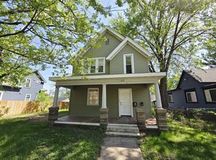 717 31st Ave N #2, Minneapolis, MN 55411