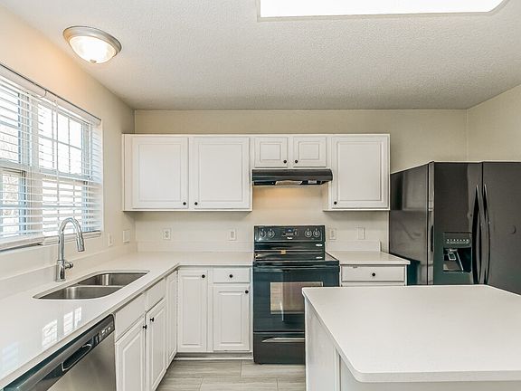 5th image of 225 Honeywell Way