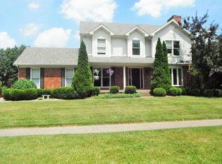 1303 Autumn Ridge Rd, Lyndon, KY 40242