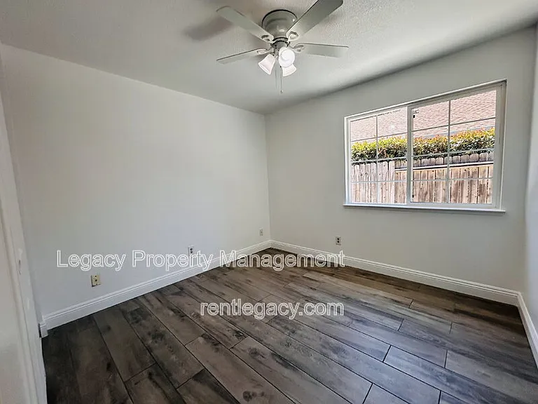 3047 Mill Oak Way — Photo 16