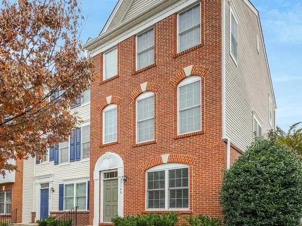 25148 Monteith Ter, Chantilly, VA 20152