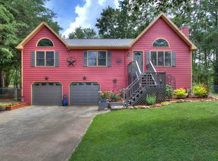 14 Indian Ridge Ct, Rydal, GA 30171