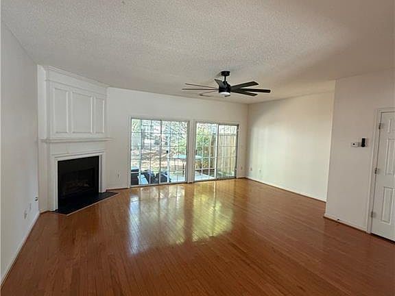5th image of 4645 Valais Ct Unit 107