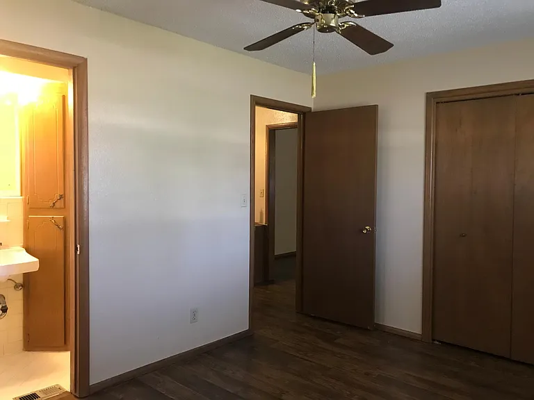 7105 S Linn Ave — Photo 15