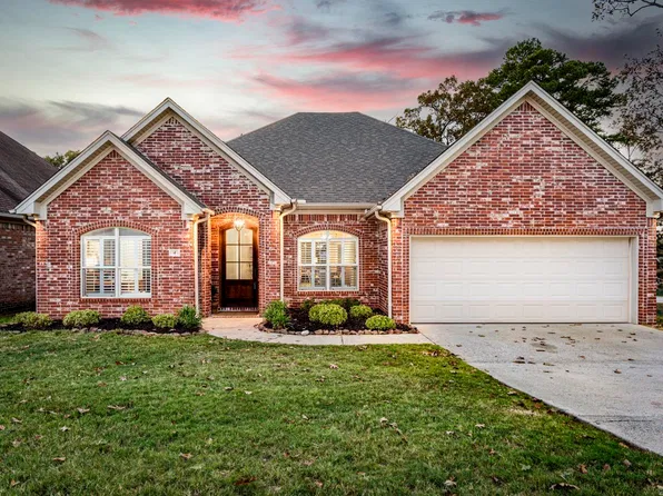4 Glasgow Ct, Little Rock, AR 72211