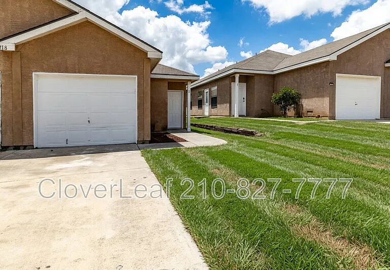 5718 Golf Hts #2 — Photo 3