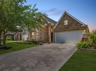 8718 Rollick Dr, Tomball, TX 77375