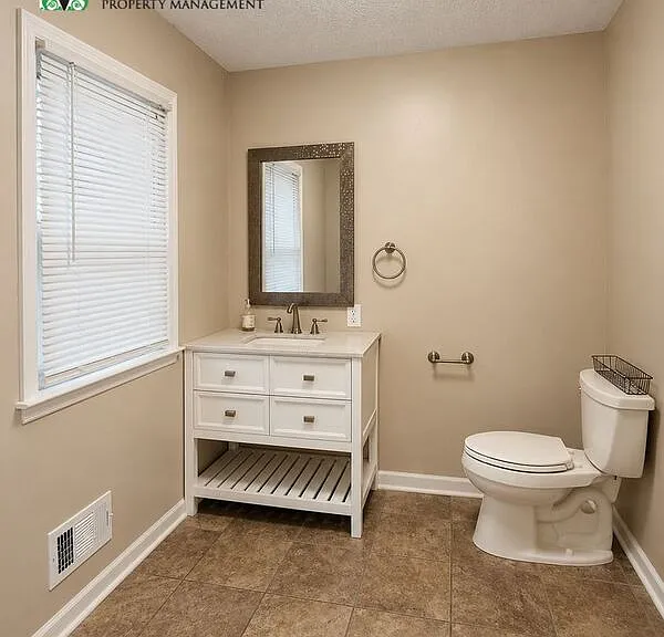 2443 Doubletree Dr NW — Photo 9