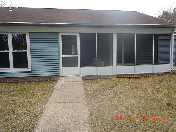 2nd image of 812B Westminster Ct
