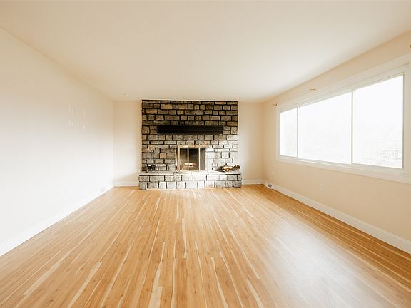5th image of 4134 Fargo St