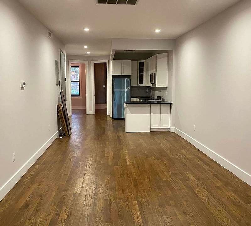 2nd image of 1212 Kings Hwy #3