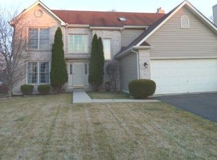 19 Yukon Ct, Bolingbrook, IL 60490