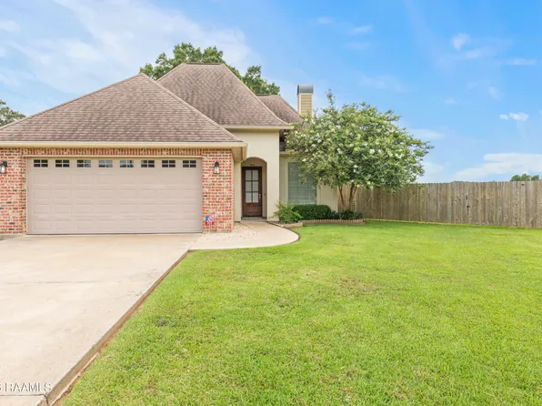 103 Braxton Dr, Youngsville, LA 70592