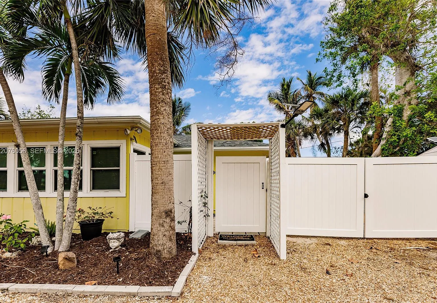 2 bed, 2.0 bath, $3,500 — Photo 2