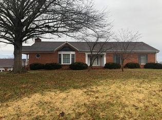 104 Woodcreek Rd, Bedford, VA 24523