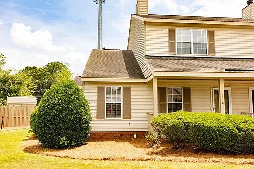 118 Lauren Cir #118 Photo 1