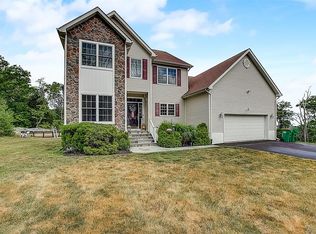 79 W Hook Rd, Hopewell Junction, NY 12533