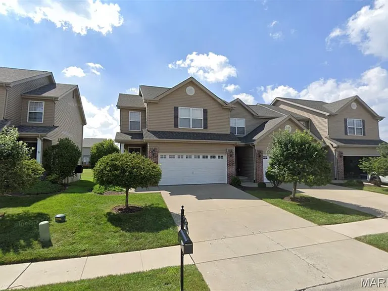 7026 Conner Pointe Dr — Photo 1