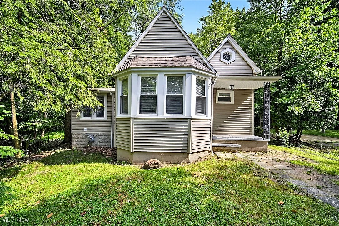 4669 Liberty Rd photo 1