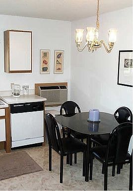4th image of 904 8th Ave S APT 201