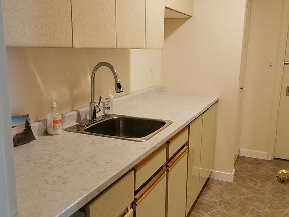 3rd image of 33025 14th Ave