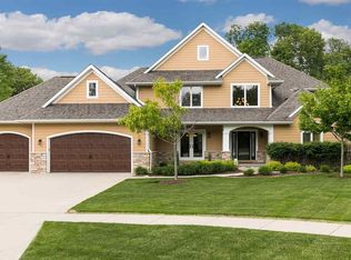 2026 Poplar Cir, Coralville, IA 52241