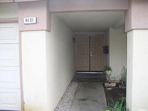 3rd image of 6121 Hesby Way