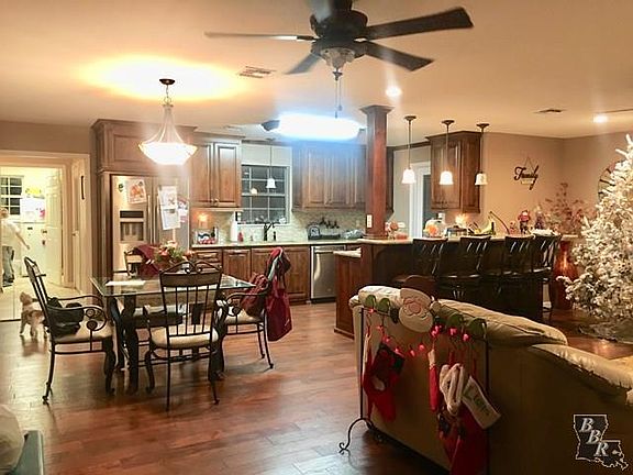 2nd image of 510 Cascade Dr