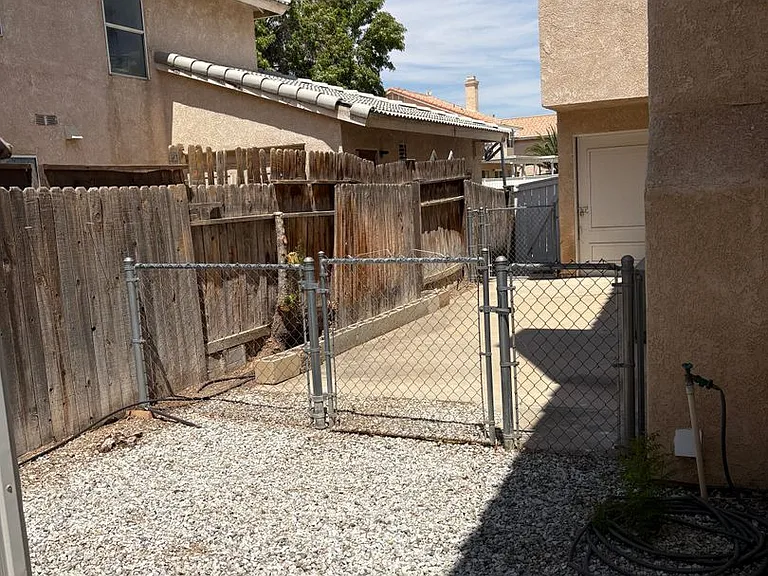 14333 La Crescenta Ave — Photo 35
