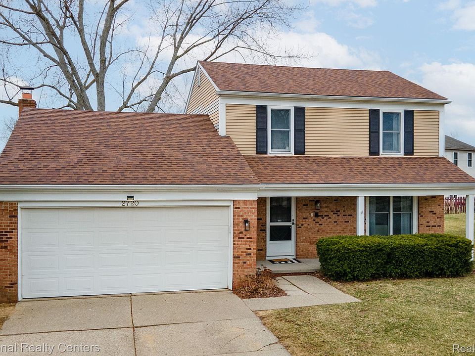 1st image of 2720 Leewood Cir